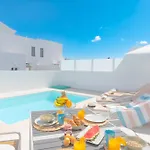 Villa Lolalo House